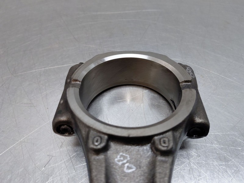 Recambio de biela para iveco daily 35s16 35-160 referencia OEM IAM   