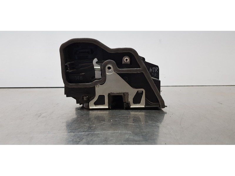 Recambio de cerradura puerta trasera derecha para bmw serie 1 berlina (e81/e87) 123d referencia OEM IAM 7202148  