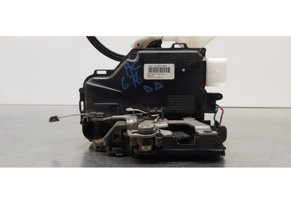 Recambio de cerradura puerta delantera derecha para volkswagen caddy ka/kb (2c) kasten bluemotion referencia OEM IAM 3D1837016AE