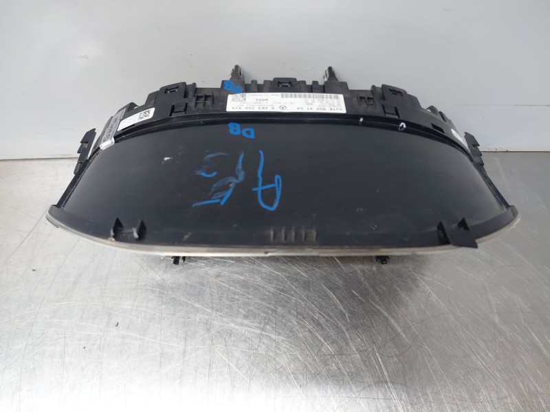 Recambio de cuadro instrumentos para mercedes-benz clase a (w176) design referencia OEM IAM A1769004704  