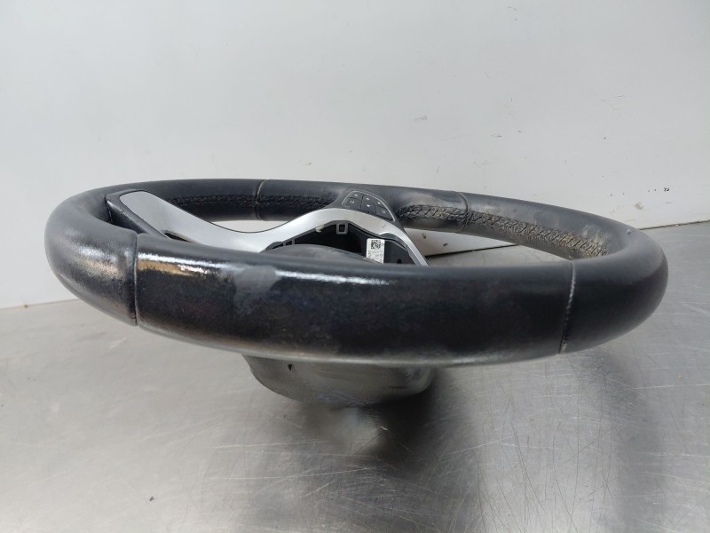 Recambio de volante para mercedes-benz clase a (w176) design referencia OEM IAM A00146088039E38 A6510901737 