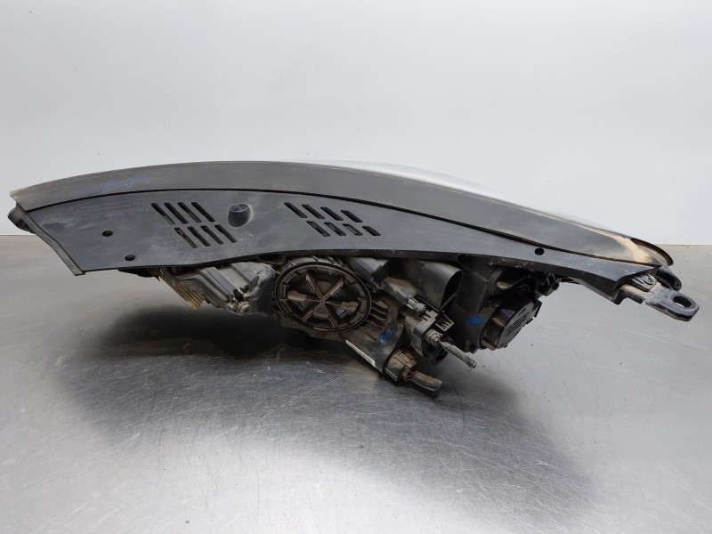 Recambio de faro derecho para hyundai tucson (tl, tle) 1.7 crdi referencia OEM IAM 92102D7101  