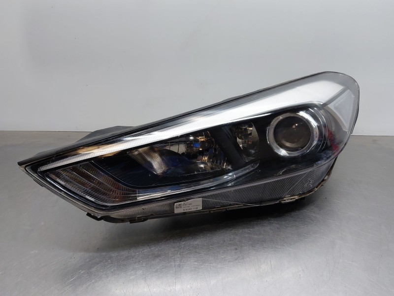 Recambio de faro izquierdo para hyundai tucson (tl, tle) 1.7 crdi referencia OEM IAM 92101D7101  
