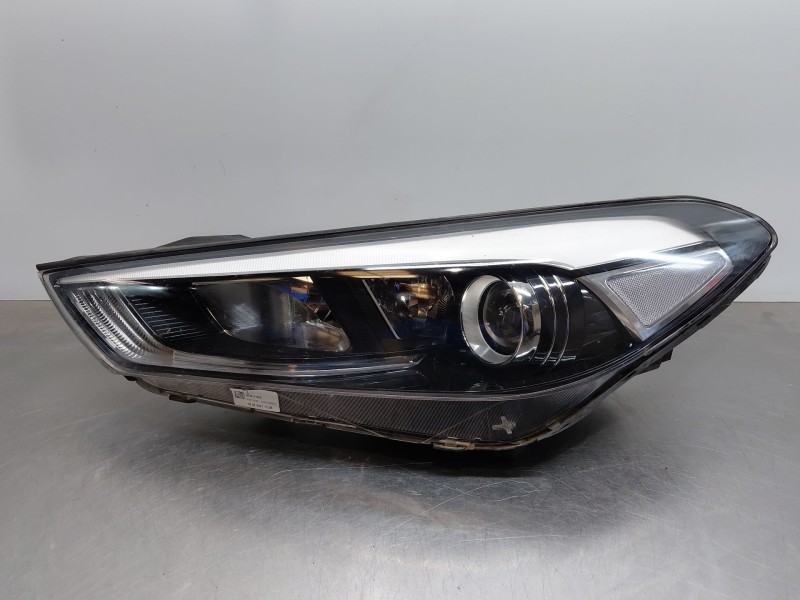 Recambio de faro izquierdo para hyundai tucson (tl, tle) 1.7 crdi referencia OEM IAM 92101D7101  