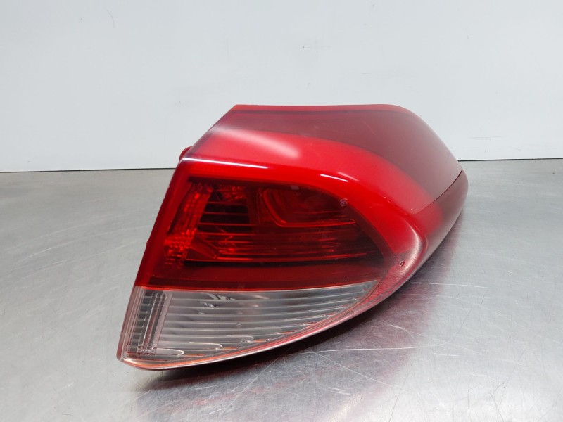 Recambio de piloto trasero derecho para hyundai tucson (tl, tle) 1.7 crdi referencia OEM IAM 92402D7100  