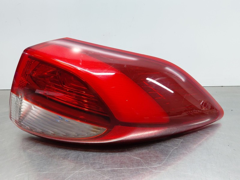 Recambio de piloto trasero derecho para hyundai tucson (tl, tle) 1.7 crdi referencia OEM IAM 92402D7100  