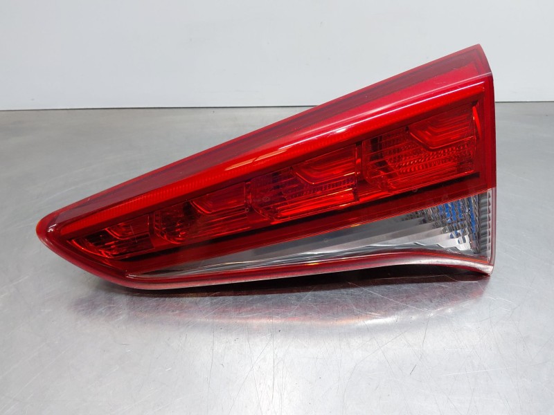 Recambio de piloto trasero derecho interior para hyundai tucson (tl, tle) 1.7 crdi referencia OEM IAM 92404D7100  