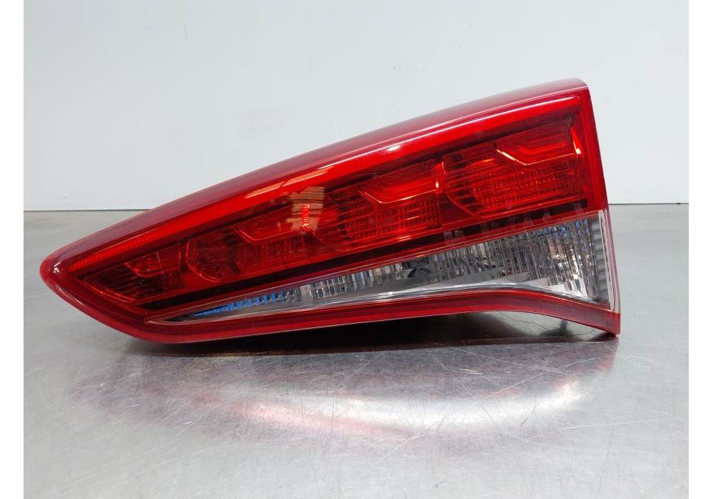 Recambio de piloto trasero derecho interior para hyundai tucson (tl, tle) 1.7 crdi referencia OEM IAM 92404D7100  