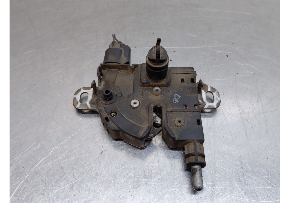 Recambio de cerradura capot para ford focus ii (da_, hcp, dp) 2.0 tdci referencia OEM IAM 4895286  