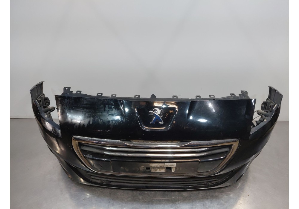 Recambio de paragolpes delantero para peugeot 5008 (0u_, 0e_) 2.0 hdi 150 / bluehdi 150 referencia OEM IAM 1611203980  