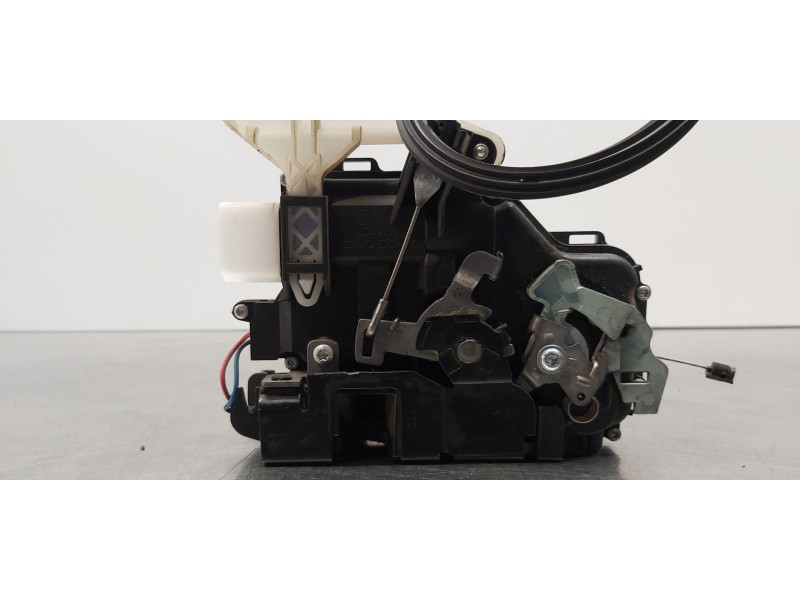 Recambio de cerradura puerta delantera derecha para volkswagen caddy ka/kb (2c) kasten bluemotion referencia OEM IAM 3D1837016AE