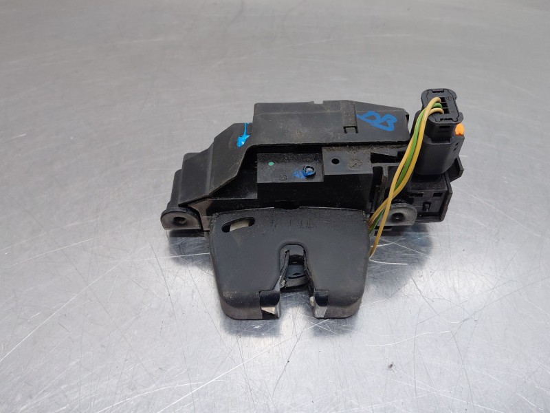 Recambio de cerradura maletero / porton para peugeot 5008 allure referencia OEM IAM 9816195380  
