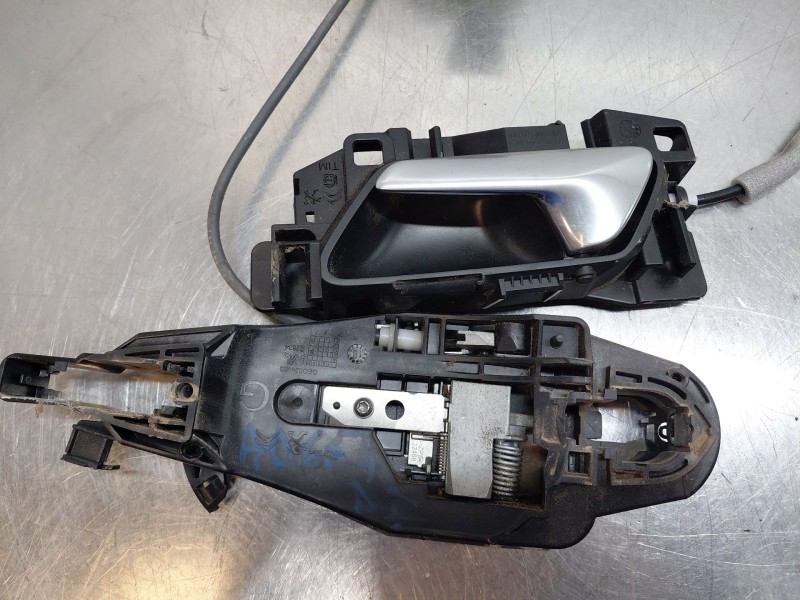 Recambio de cerradura puerta delantera izquierda para peugeot 5008 allure referencia OEM IAM 9810423580  