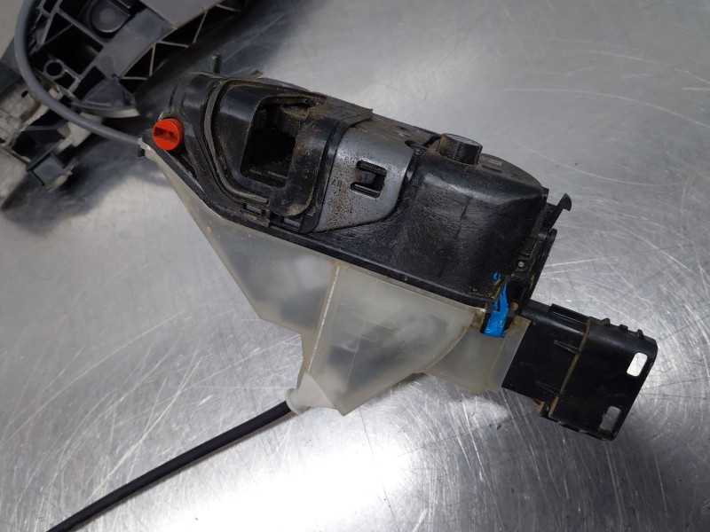 Recambio de cerradura puerta trasera derecha para peugeot 5008 allure referencia OEM IAM 9822829280  