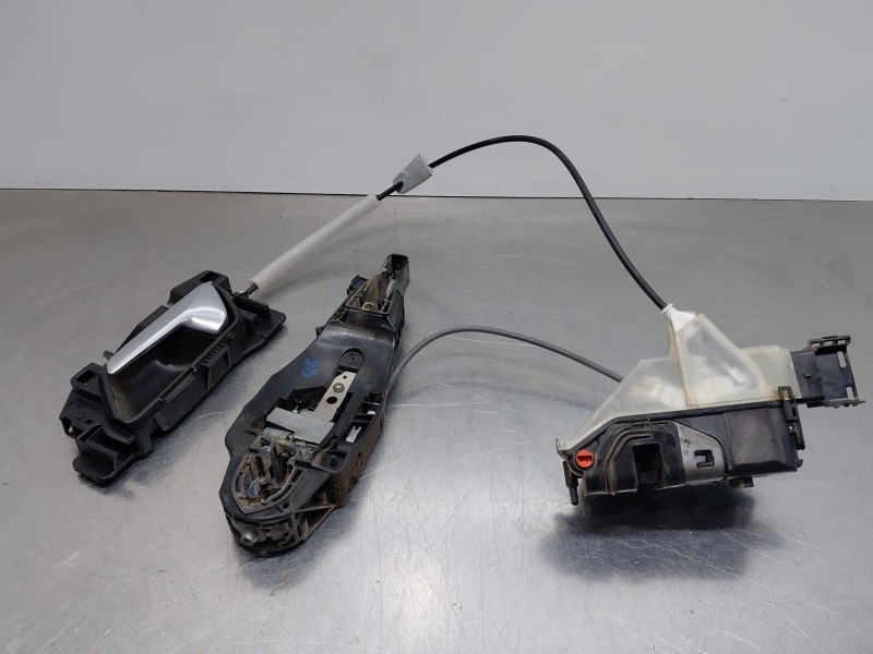 Recambio de cerradura puerta trasera izquierda para peugeot 5008 allure referencia OEM IAM 9822829880  