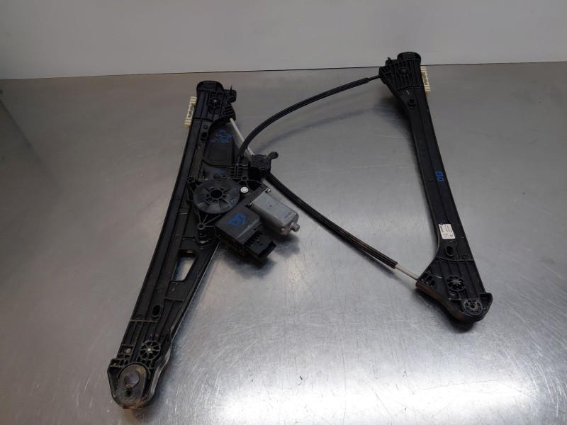 Recambio de elevalunas delantero derecho para peugeot 5008 allure referencia OEM IAM 9810488880  