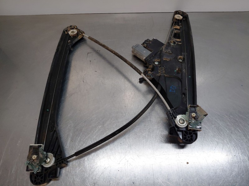 Recambio de elevalunas delantero izquierdo para peugeot 5008 allure referencia OEM IAM 9810488980  
