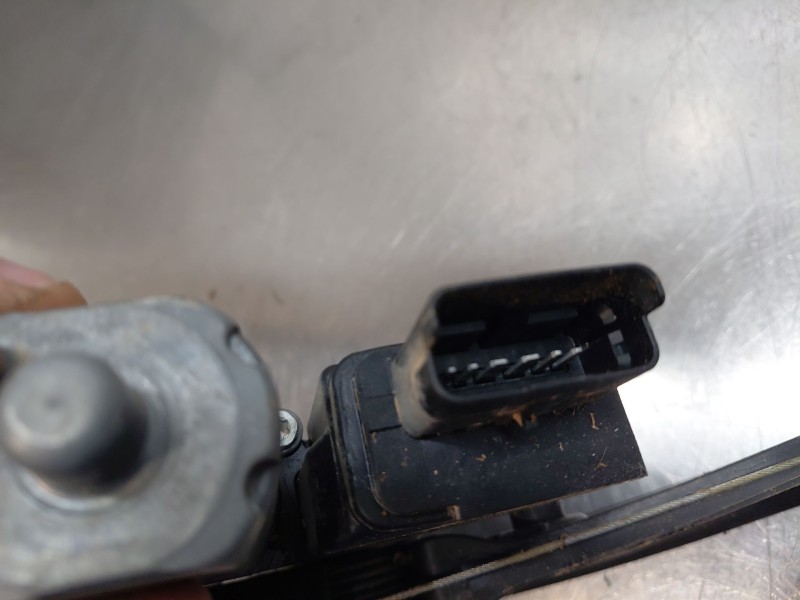 Recambio de elevalunas delantero izquierdo para peugeot 5008 allure referencia OEM IAM 9810488980  