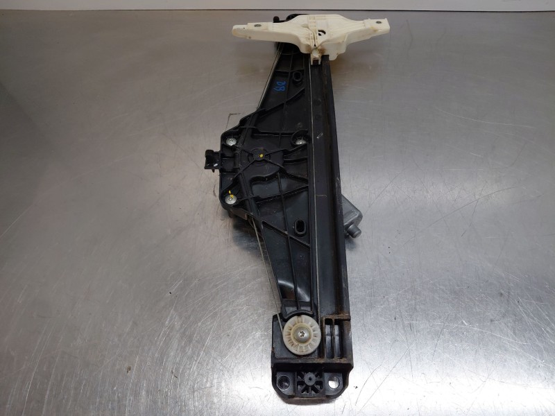 Recambio de elevalunas trasero izquierdo para peugeot 5008 allure referencia OEM IAM 9812643180  
