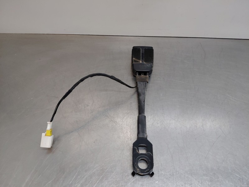 Recambio de enganche del cinturon delantero izq para peugeot 5008 allure referencia OEM IAM 98095024XX  