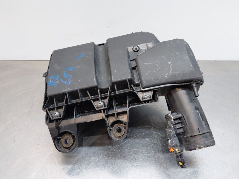 Recambio de filtro aire para peugeot 5008 allure referencia OEM IAM 9828002080  