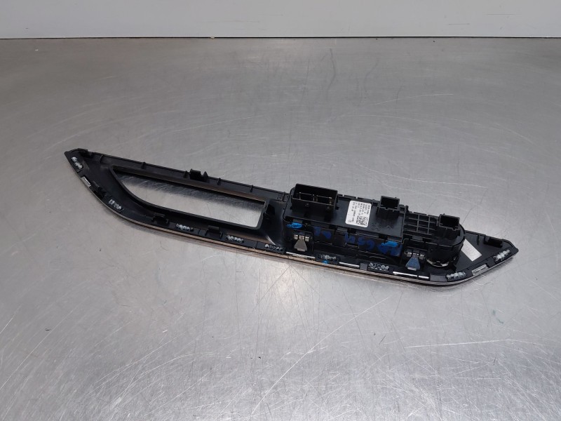 Recambio de mando elevalunas delantero izquierdo para peugeot 5008 allure referencia OEM IAM 98248414ZD  