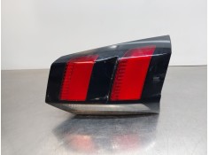 Recambio de piloto trasero derecho interior para peugeot 5008 allure referencia OEM IAM 9811027780  