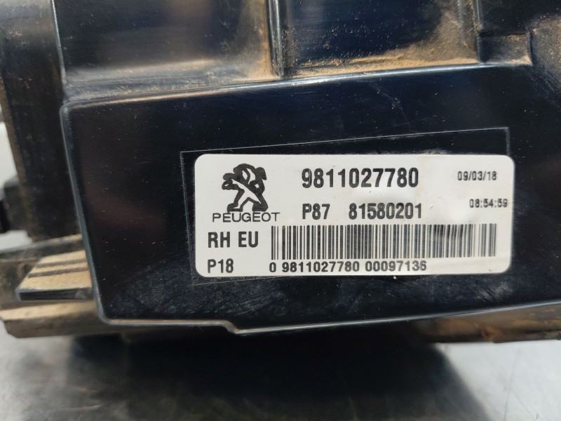 Recambio de piloto trasero derecho interior para peugeot 5008 allure referencia OEM IAM 9811027780  