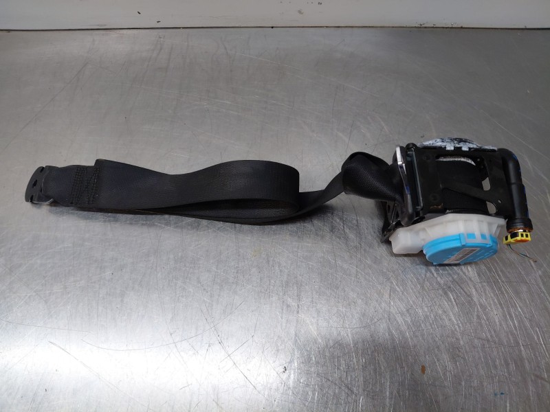 Recambio de cinturon seguridad trasero izquierdo para mercedes-benz clase a (w176) design referencia OEM IAM A1768602385  