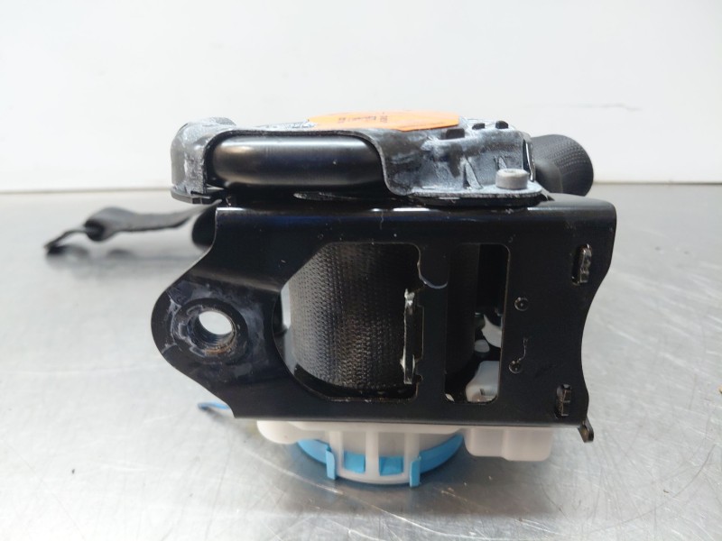 Recambio de cinturon seguridad trasero izquierdo para mercedes-benz clase a (w176) design referencia OEM IAM A1768602385  