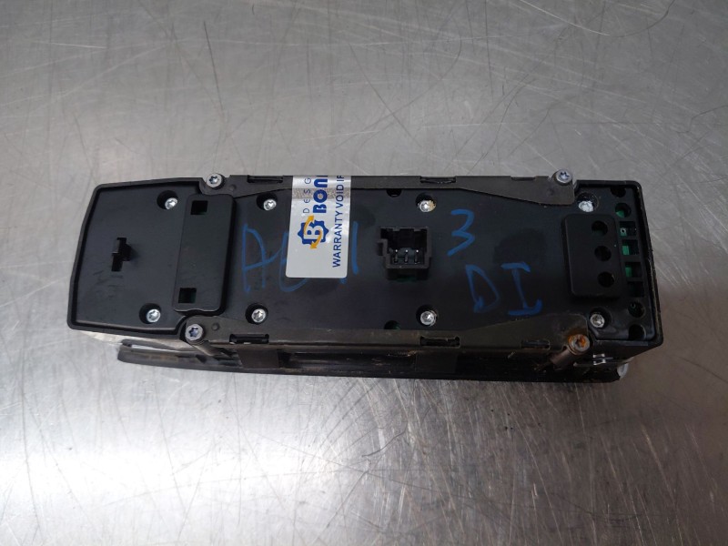 Recambio de mando elevalunas delantero izquierdo para mercedes-benz clase a (w176) design referencia OEM IAM A1669054300  