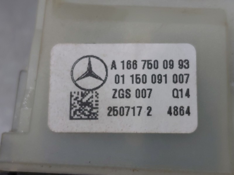 Recambio de maneta exterior porton para mercedes-benz clase a (w176) design referencia OEM IAM A1667500993  