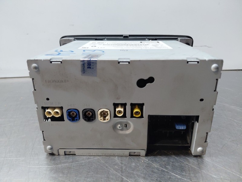 Recambio de sistema audio / radio cd para mercedes-benz clase a (w176) design referencia OEM IAM A2469008819  