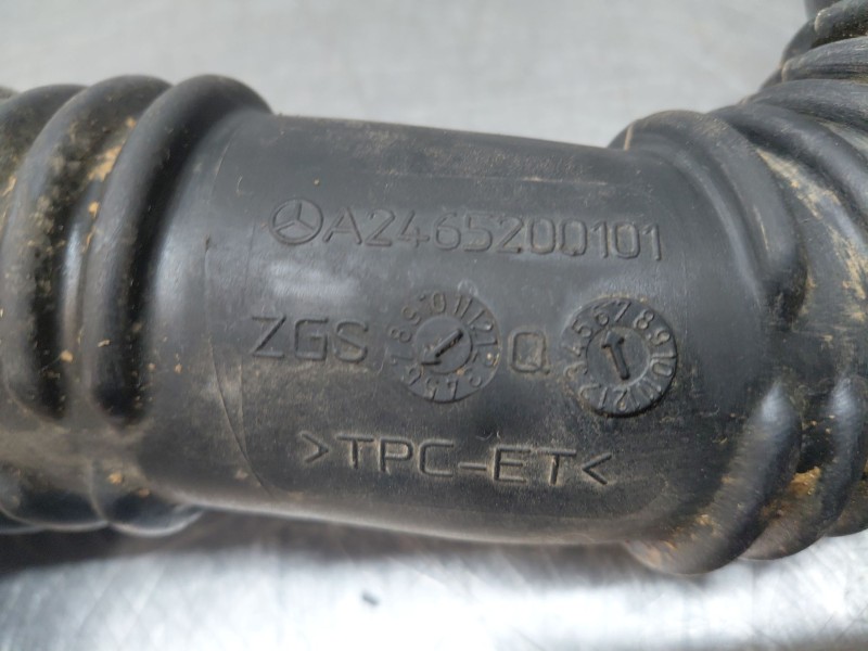 Recambio de tubo para mercedes-benz clase a (w176) design referencia OEM IAM A2465200101  