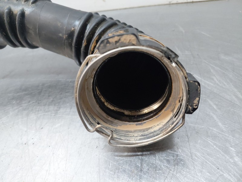 Recambio de tubo para mercedes-benz clase a (w176) design referencia OEM IAM A2465200101  