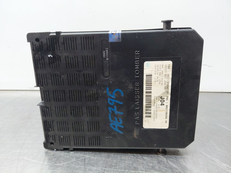 Recambio de caja reles / fusibles para peugeot 307 (3a/c) 2.0 hdi 90 referencia OEM IAM 9651196980  