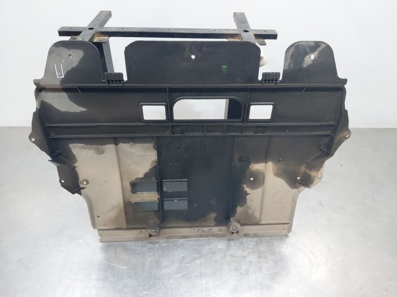 Recambio de cubrecarter para peugeot 5008 (0u_, 0e_) 2.0 hdi 150 / bluehdi 150 referencia OEM IAM   