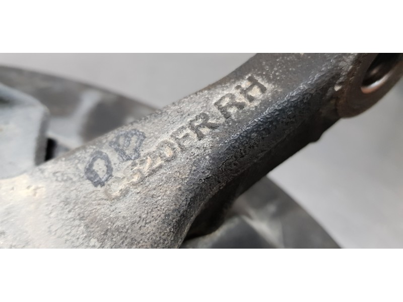 Recambio de mangueta delantera derecha para ford kuga (cbs) titanium referencia OEM IAM 1781982 DV613K170CAA  Recambio de mangueta delantera derecha para ford kuga (cbs) titanium referencia OEM IAM 1781982 DV613K170CAA