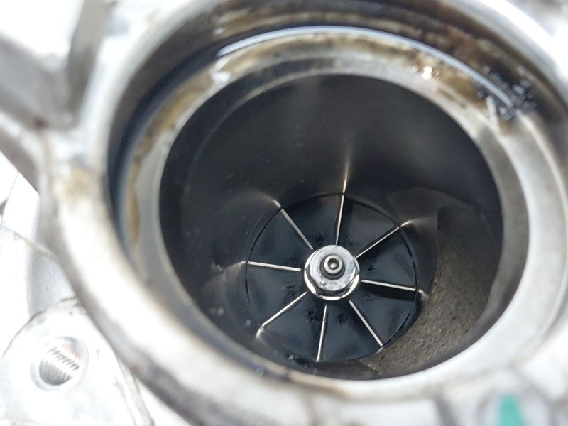 Recambio de turbocompresor para seat ateca style go referencia OEM IAM 04L253020H  