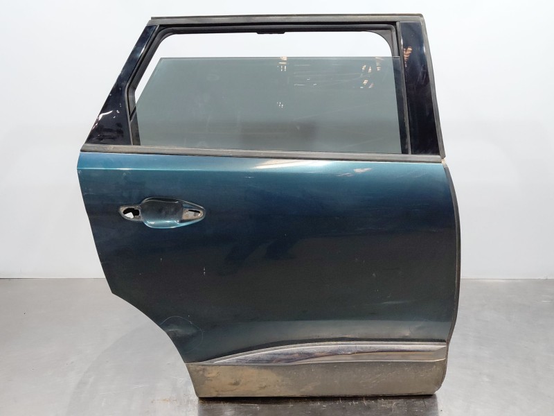 Recambio de puerta trasera derecha para peugeot 5008 allure referencia OEM IAM 9815638680  