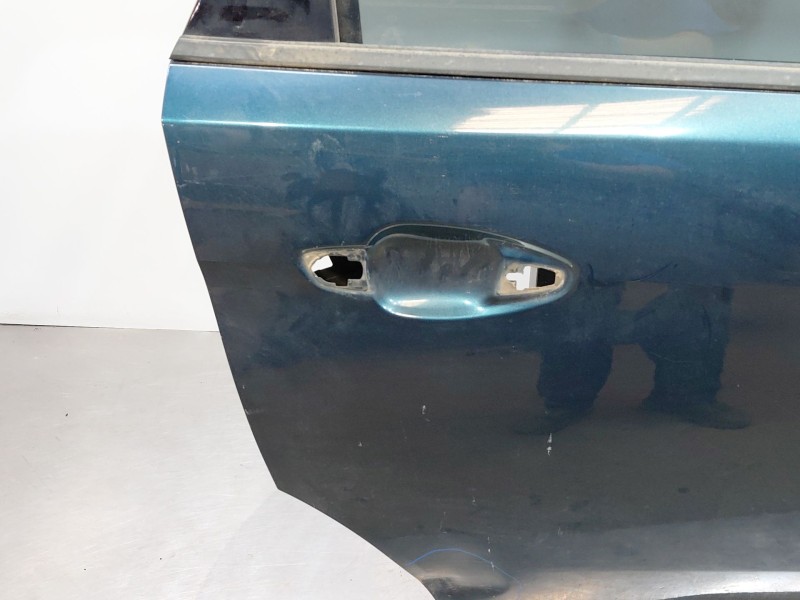 Recambio de puerta trasera derecha para peugeot 5008 allure referencia OEM IAM 9815638680  
