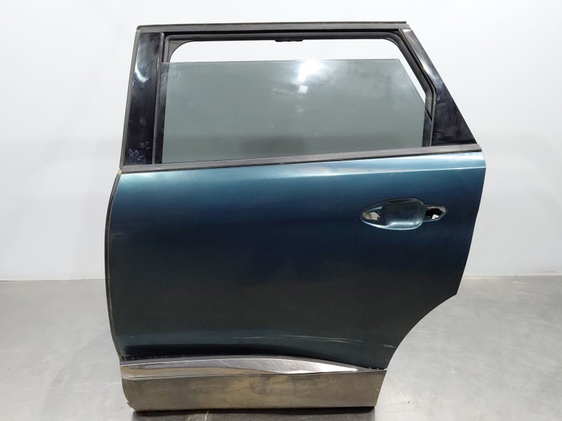 Recambio de puerta trasera izquierda para peugeot 5008 allure referencia OEM IAM 9815638880  