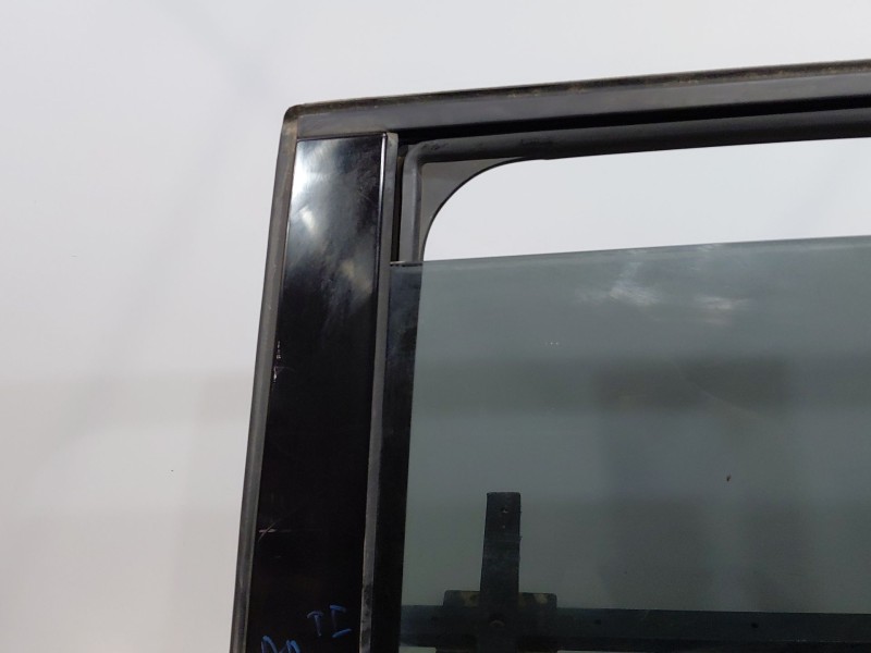Recambio de puerta trasera izquierda para peugeot 5008 allure referencia OEM IAM 9815638880  