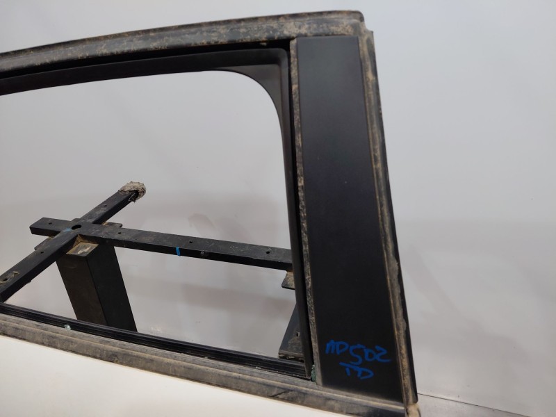 Recambio de puerta trasera derecha para peugeot 208 (p2) active pack referencia OEM IAM 9827578080  