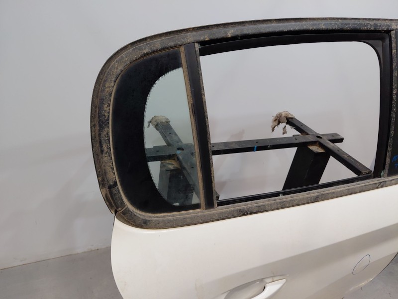 Recambio de puerta trasera derecha para peugeot 208 (p2) active pack referencia OEM IAM 9827578080  