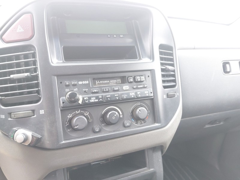 mitsubishi pajero ii (v3_w) del año 2000