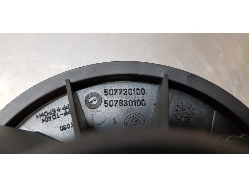 Recambio de motor calefaccion para fiat fiorino básico referencia OEM IAM 507730100   Recambio de motor calefaccion para fiat fiorino básico referencia OEM IAM 507730100
