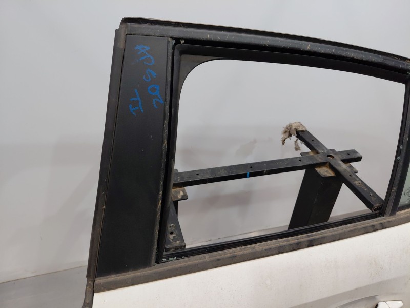Recambio de puerta trasera izquierda para peugeot 208 (p2) active pack referencia OEM IAM 9827577980  