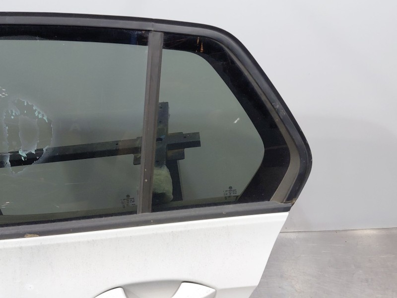 Recambio de puerta trasera izquierda para volkswagen golf viii lim. (cd1) bluemotion referencia OEM IAM 5H4833055K  