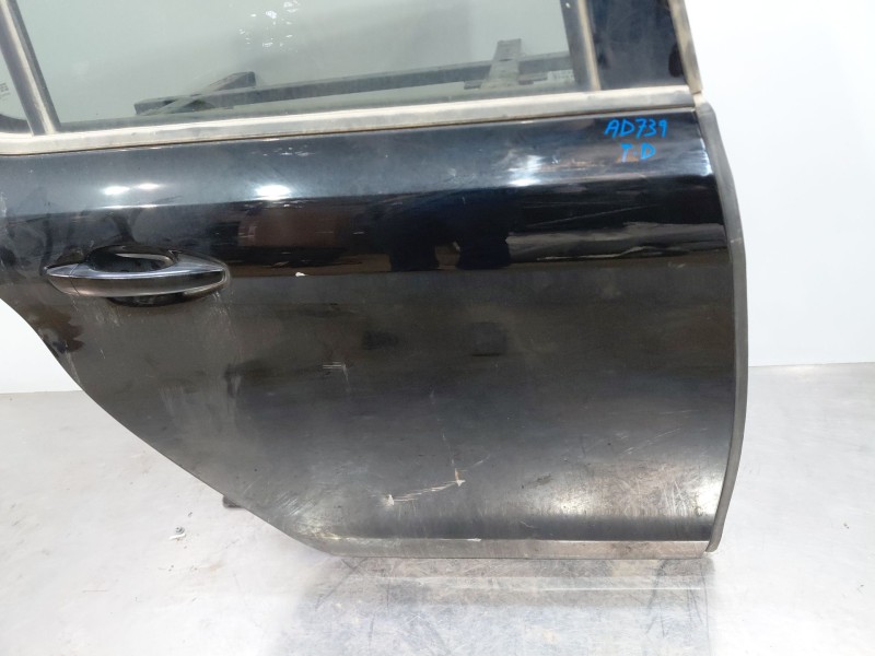 Recambio de puerta trasera derecha para peugeot 308 active referencia OEM IAM 9802165580  